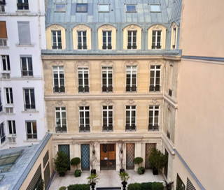 Bureau privé 40 m² 8 postes Location bureau Rue d'Aumale Paris 75009 - photo 1